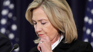 Illustration for article titled Hillary, Caught in a Grimace, Might Not Approve of Video Games